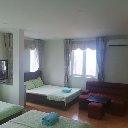 Khach San Thuy Young Hotell Vung Tau Exteriör bild