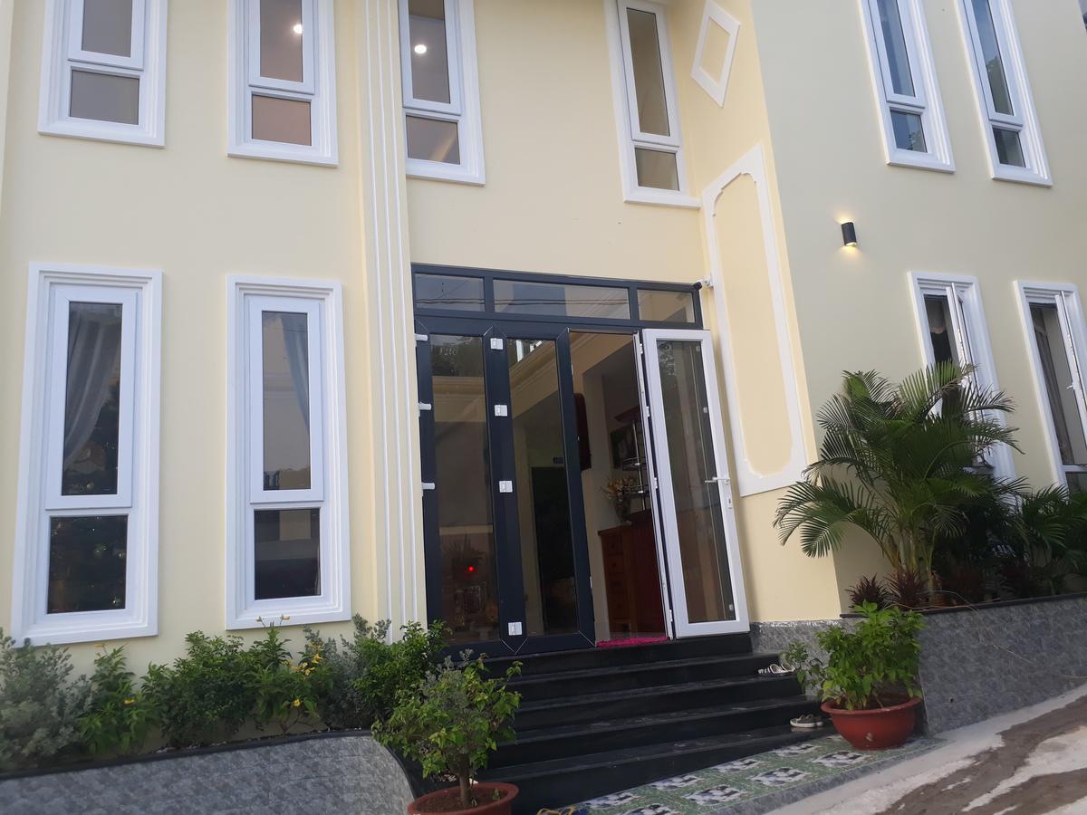 Khach San Thuy Young Hotell Vung Tau Exteriör bild