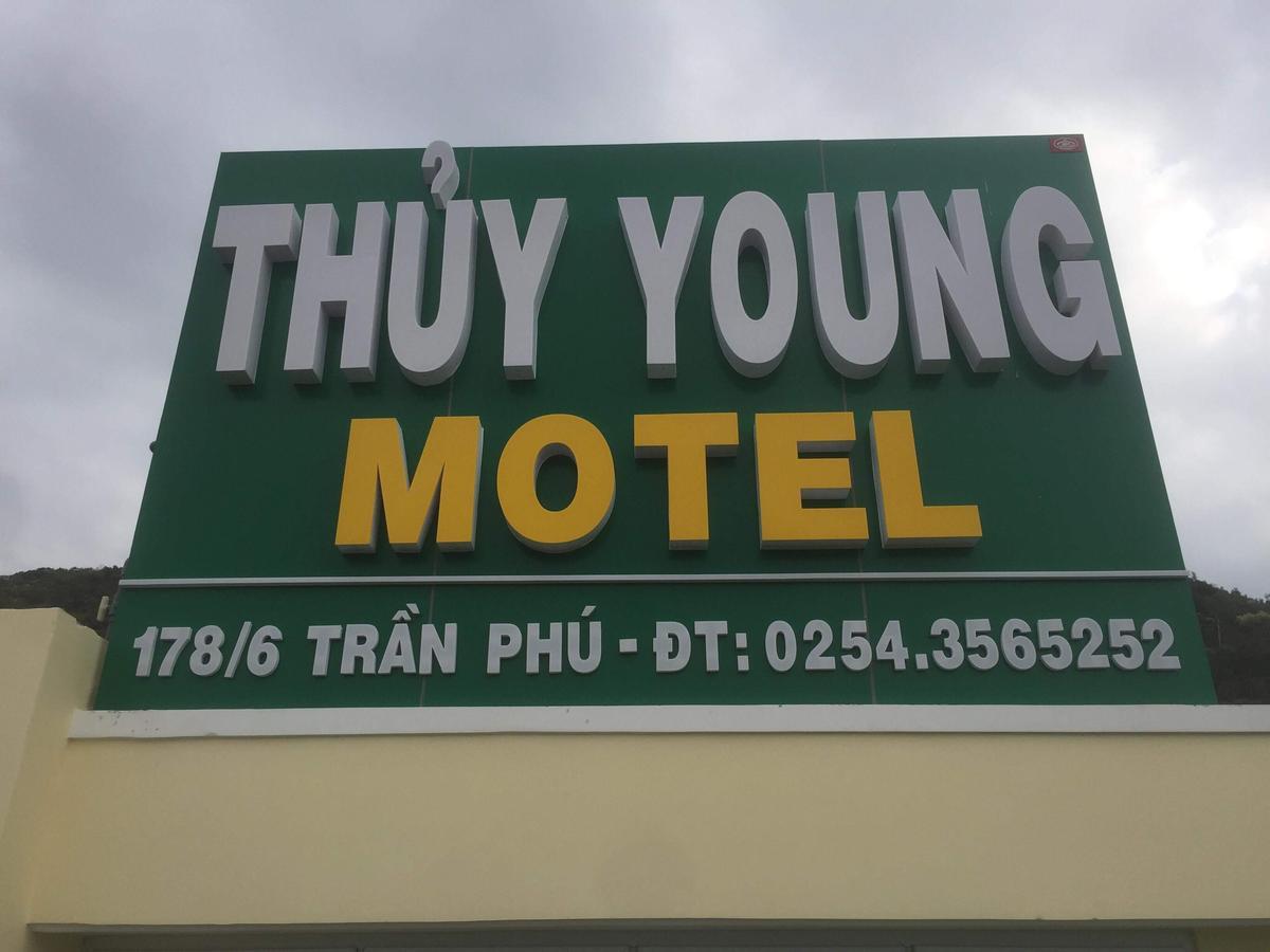 Khach San Thuy Young Hotell Vung Tau Exteriör bild
