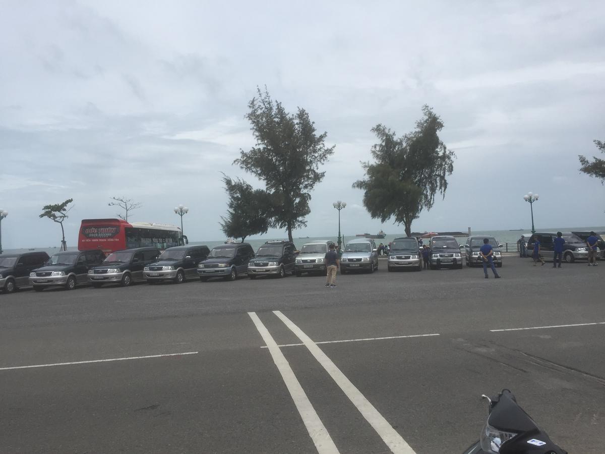 Khach San Thuy Young Hotell Vung Tau Exteriör bild